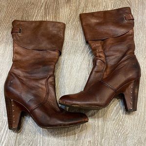 FRYE Bethany Cuff Shortie Heeled Leather Boots Color: Brown SZ 7.5